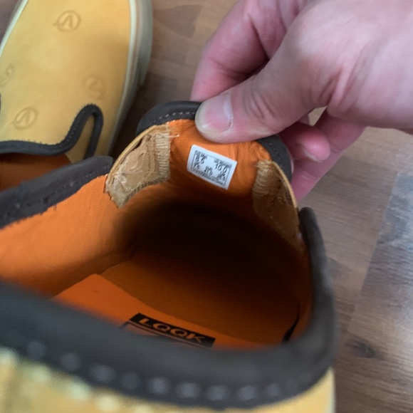 Vans - Picture 4 of 4